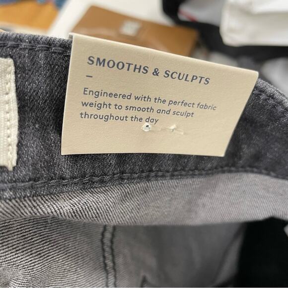 Universal Thread Grey High Rise Skinny Jeans Smooths & Sculpts Womens 12 Denim - Picture 3 of 13